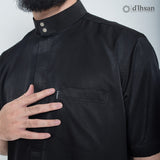 d’Ihsan Jubah Pria Affan Series Lengan Pendek Warna Hitam