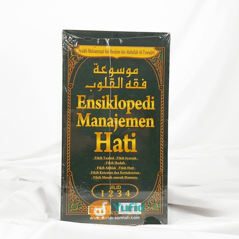 Sasha Grey porno video boyicha Sylvia Saint porno onlayn