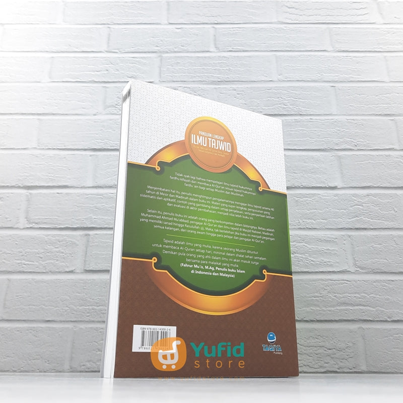 Fohishaxonadagi porno film Korsetlar va oqlangan liboslar bilan onlayn porno